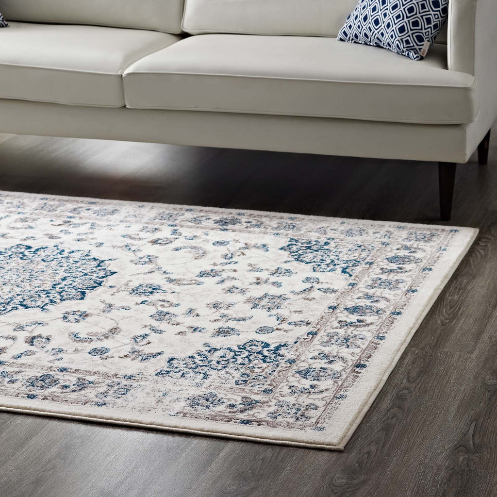 Ivory and Moroccan Blue / 5x8